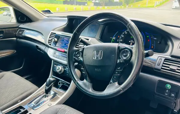  2014 Honda Accord 2.0L Hybrid On Special **Radar Cruise, Rear Shade, Alloys** Carousel 7