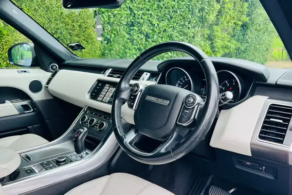 2014 Land Rover Range Rover Sport SE **Full Leather/Heated Seats** Carousel 6