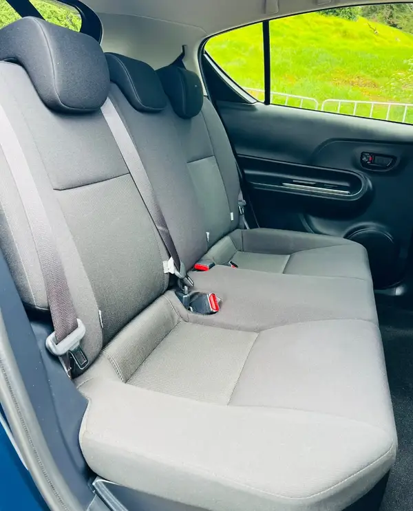  2019 Toyota Aqua **Parking sensors, Push start** Carousel 6