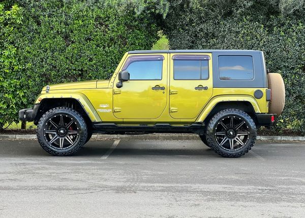 2007 Jeep Wrangler Sahara 3.8L  Carousel 6