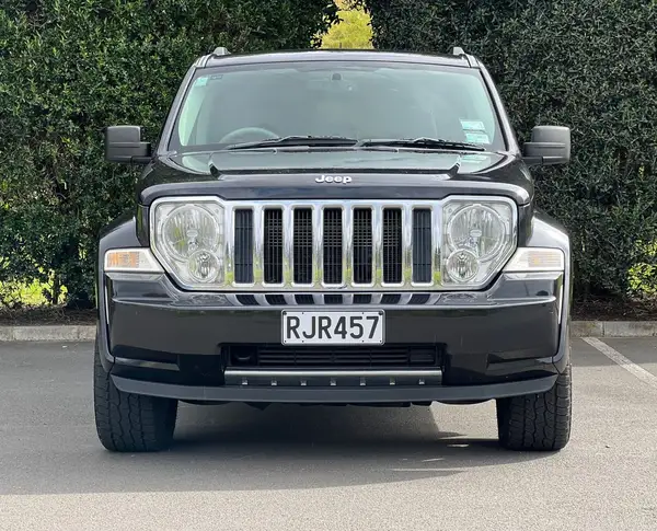  2008 Jeep Cherokee KK LTD 2.8L CRD Carousel 1