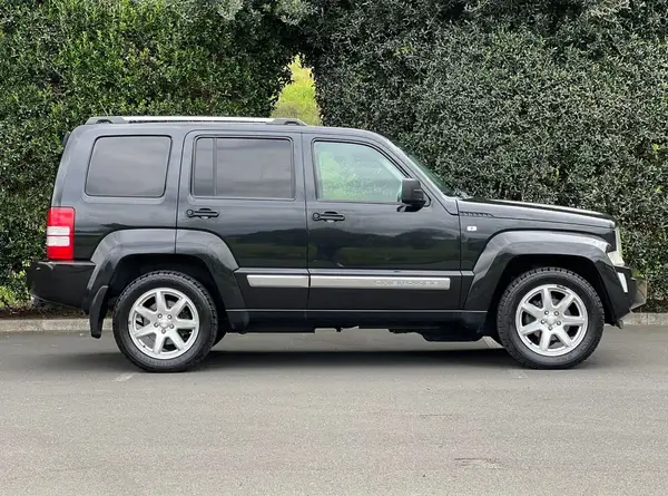  2008 Jeep Cherokee KK LTD 2.8L CRD Carousel 3