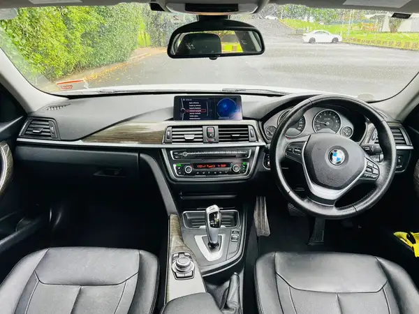  2013 BMW 320i Facelift i-Drive *Joy Stick, Full Leather* Carousel 6