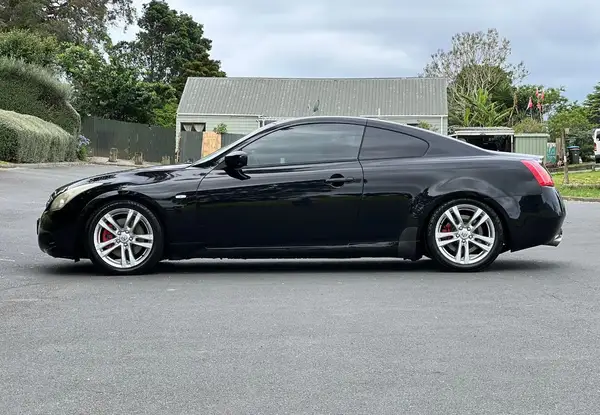2010 Nissan Skyline 370GT Sports Coupe *Lowering Kits* Carousel 3