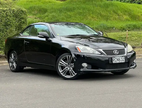 2009 Lexus IS 250 **C Auto Lux, Convertiable**