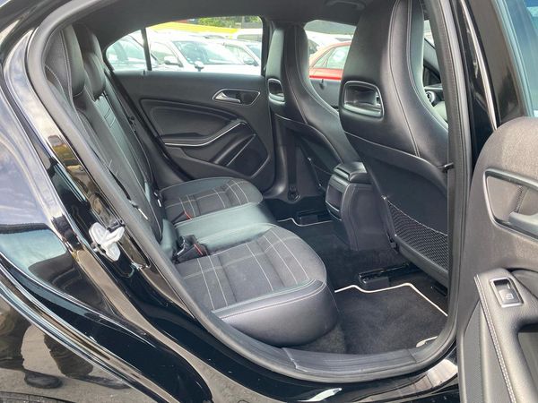2014 Mercedes-Benz A 200 Super Nice and Tidy Carousel 2
