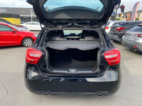 2014 Mercedes-Benz A 200 Super Nice and Tidy Carousel 9