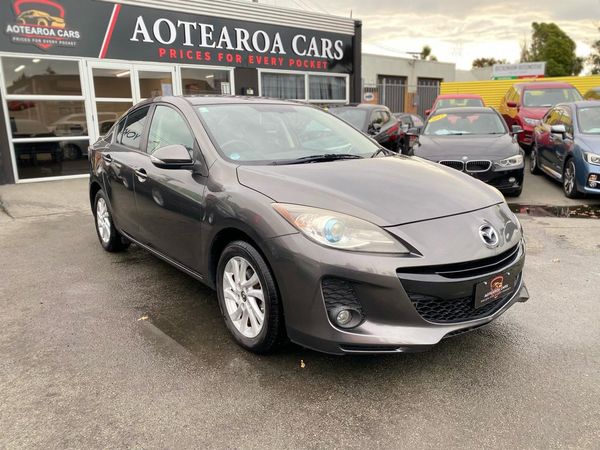 2012 Mazda Axela SKYACTIV Technology Carousel 1