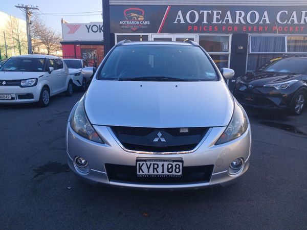 2006 Mitsubishi Grandis 7 Seater Carousel 11