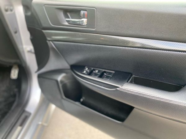 2009 Subaru Legacy WAGON Carousel 18