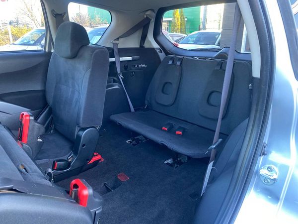 2006 Mitsubishi Outlander 7 Seater Carousel 9