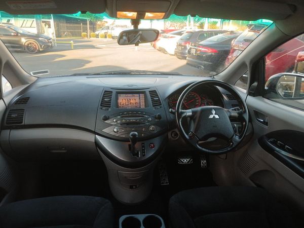 2006 Mitsubishi Grandis 7 Seater Carousel 7