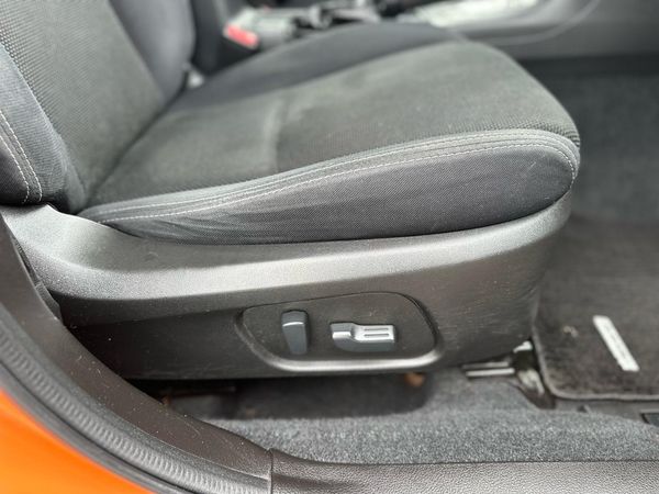 2012 Subaru Xv 2.0i 4WD Carousel 3