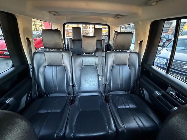 2016 Land Rover Discovery 4 SDV6 HSE Carousel 10