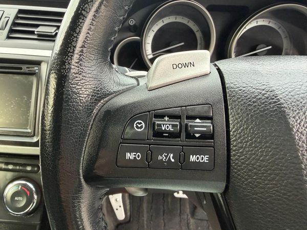 2011 Mazda Atenza Sedan / Cruise Control Carousel 5