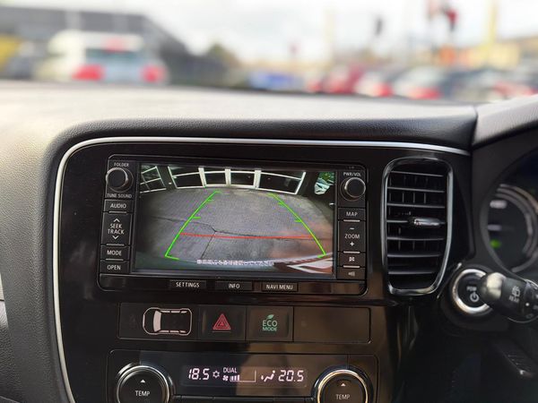 2013 Mitsubishi Outlander PHEV/4WD Carousel 4