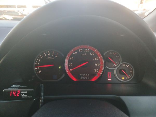 2006 Mitsubishi Grandis 7 Seater Carousel 2
