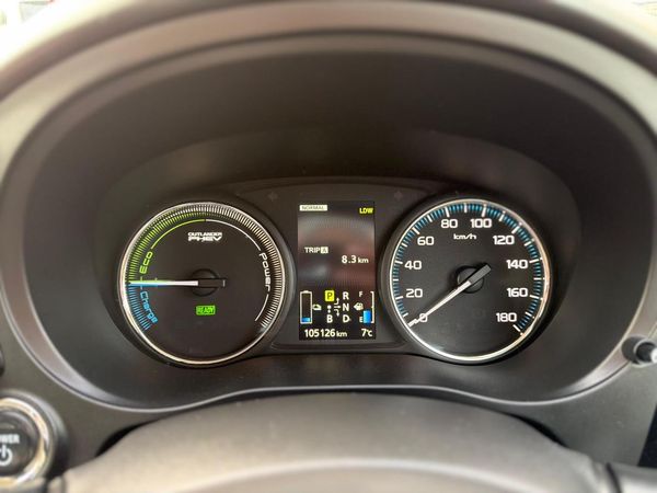 2013 Mitsubishi Outlander PHEV/4WD Carousel 3