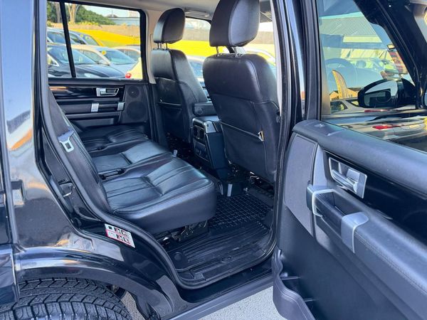 2016 Land Rover Discovery 4 SDV6 HSE Carousel 6