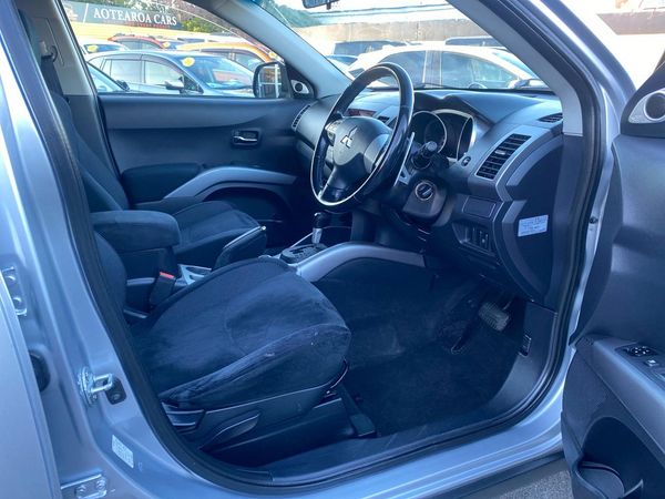 2006 Mitsubishi Outlander 7 Seater Carousel 18