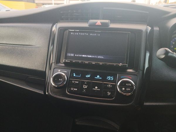 2020 Toyota Corolla Axio Hybrid Carousel 3