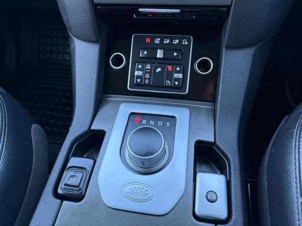 2016 Land Rover Discovery 4 SDV6 HSE Carousel 3