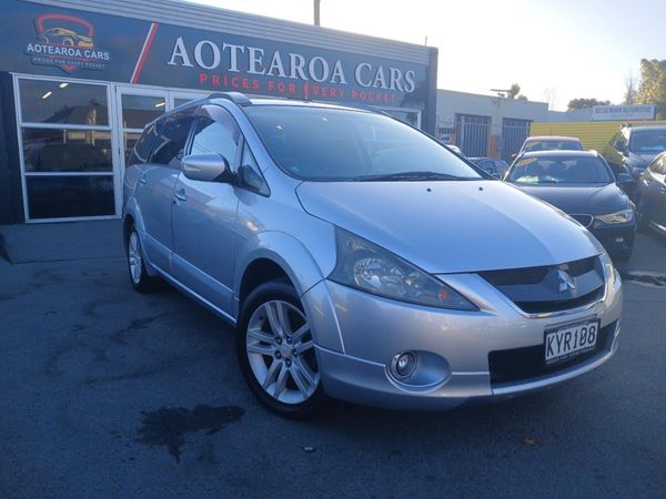 2006 Mitsubishi Grandis 7 Seater