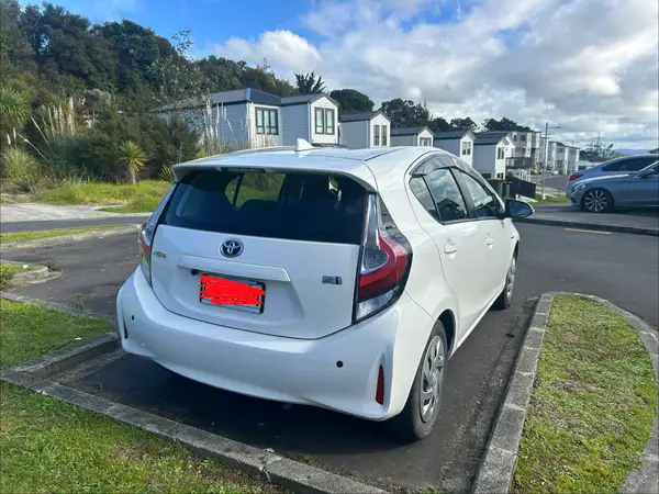 Toyota Aqua 2018 Carousel 2