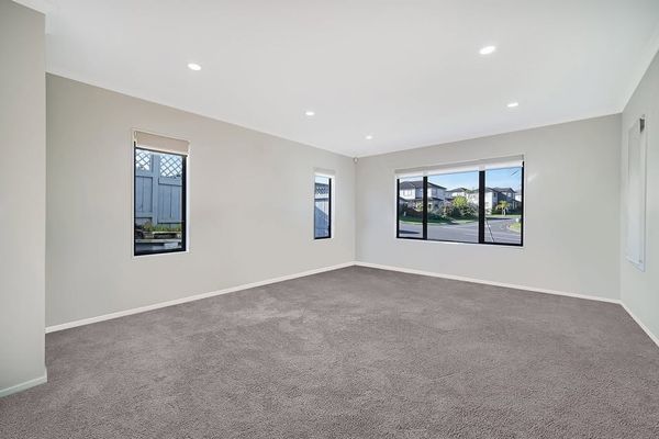 43 Valderama Drive Flat Bush, Auckland, 2016