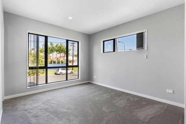 34D Ennismore Road Mount Albert, Auckland, 1025 Carousel 1