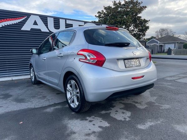 2013 Peugeot 208 Allure, Only 51kms! Carousel 6