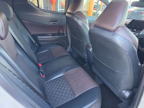 2017 Toyota C-HR G Carousel 13