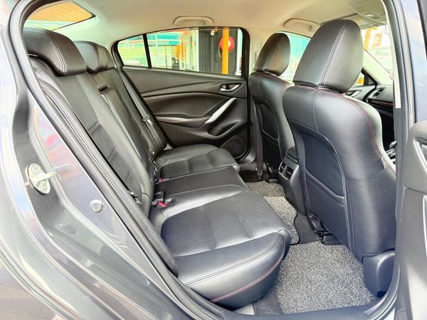 2014 Mazda Atenza Carousel 1