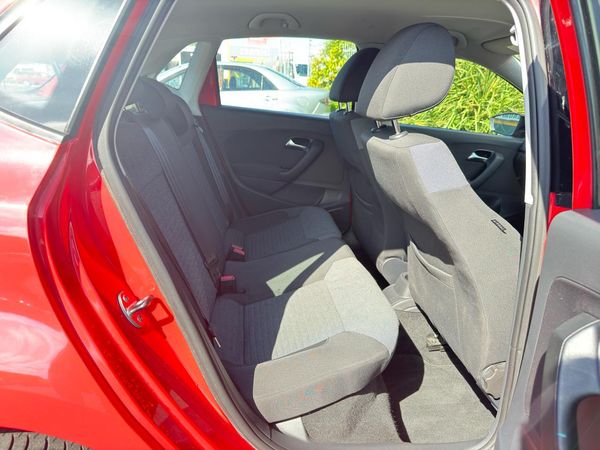 2009 Volkswagen POLO Carousel 1