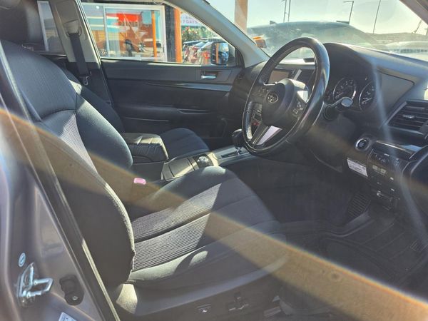 2010 Subaru Legacy 4WD 2.5I EYESIGHT Carousel 8