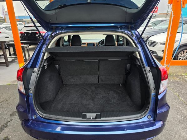 2014 Honda Vezel Hybrid Carousel 4