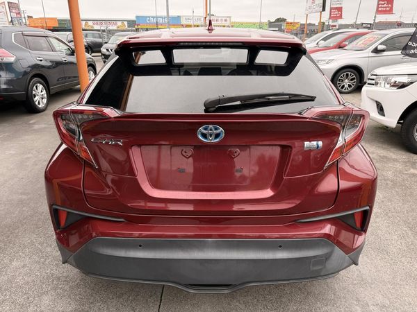 2018 Toyota C-HR G Carousel 8