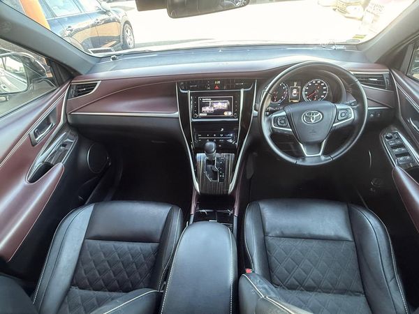2014 Toyota Harrier Carousel 3