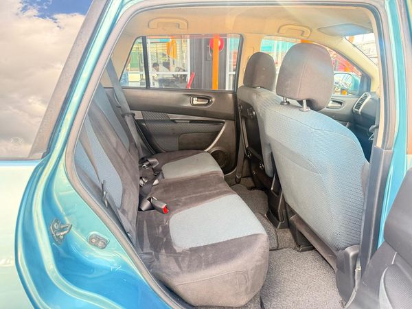 2005 Nissan Wingroad Carousel 9