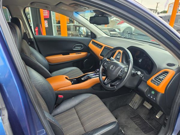 2014 Honda Vezel Hybrid Carousel 11