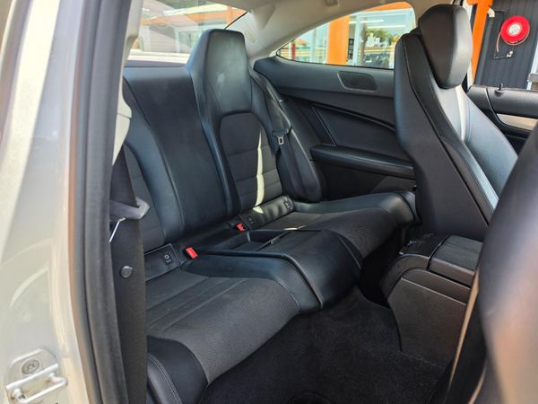 2012 Mercedes-Benz C180 Carousel 11