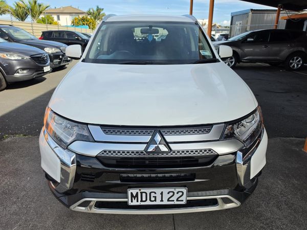 2019 Mitsubishi Outlander LS 2.0p/CVT 7 Seater