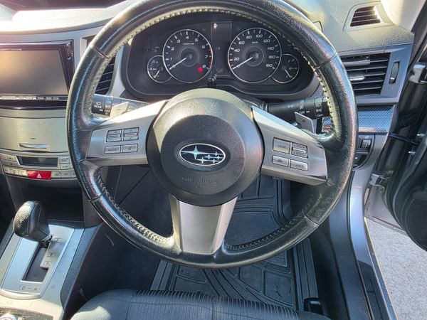 2010 Subaru Legacy 4WD 2.5I EYESIGHT Carousel 1