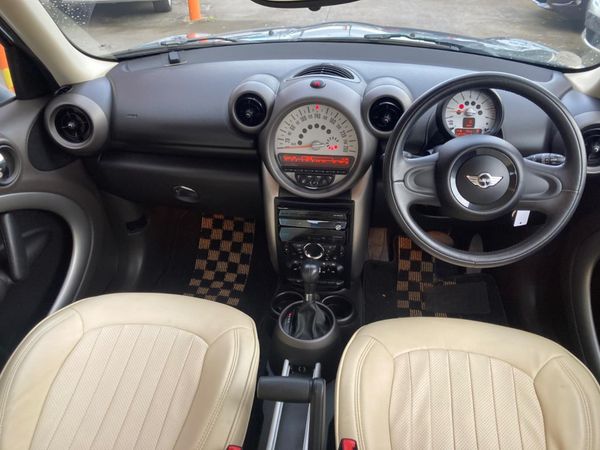 2012 Mini Cooper Crossover Carousel 7