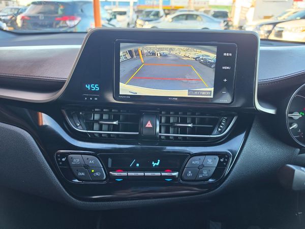 2017 Toyota C-HR G Carousel 3