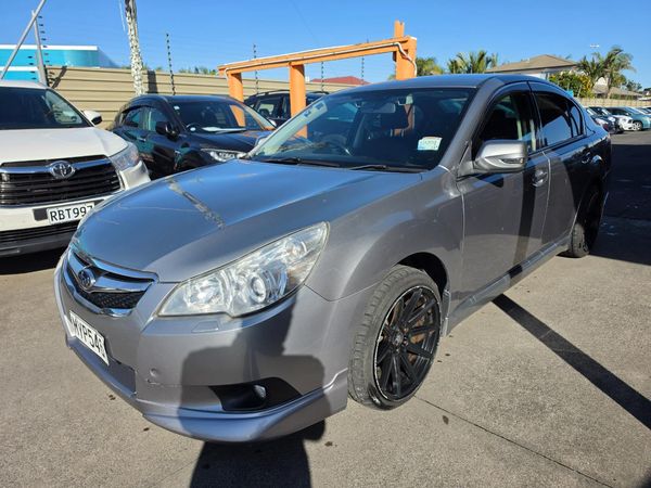2010 Subaru Legacy 4WD 2.5I EYESIGHT Carousel 3