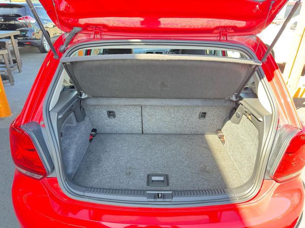 2009 Volkswagen POLO Carousel 2