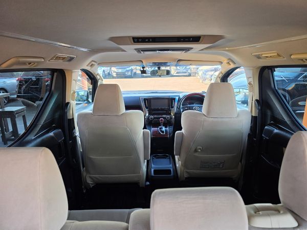 2017 Toyota Vellfire 2.5X Carousel 2
