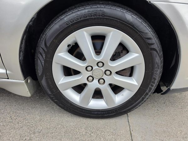 2006 Toyota Avensis 2.4L Carousel 3