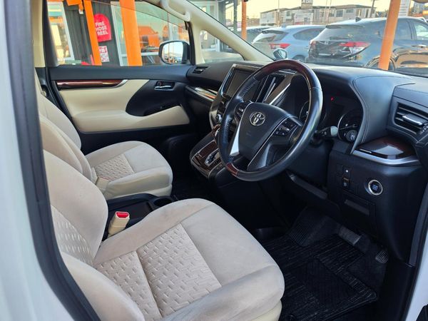 2017 Toyota Vellfire 2.5X Carousel 18
